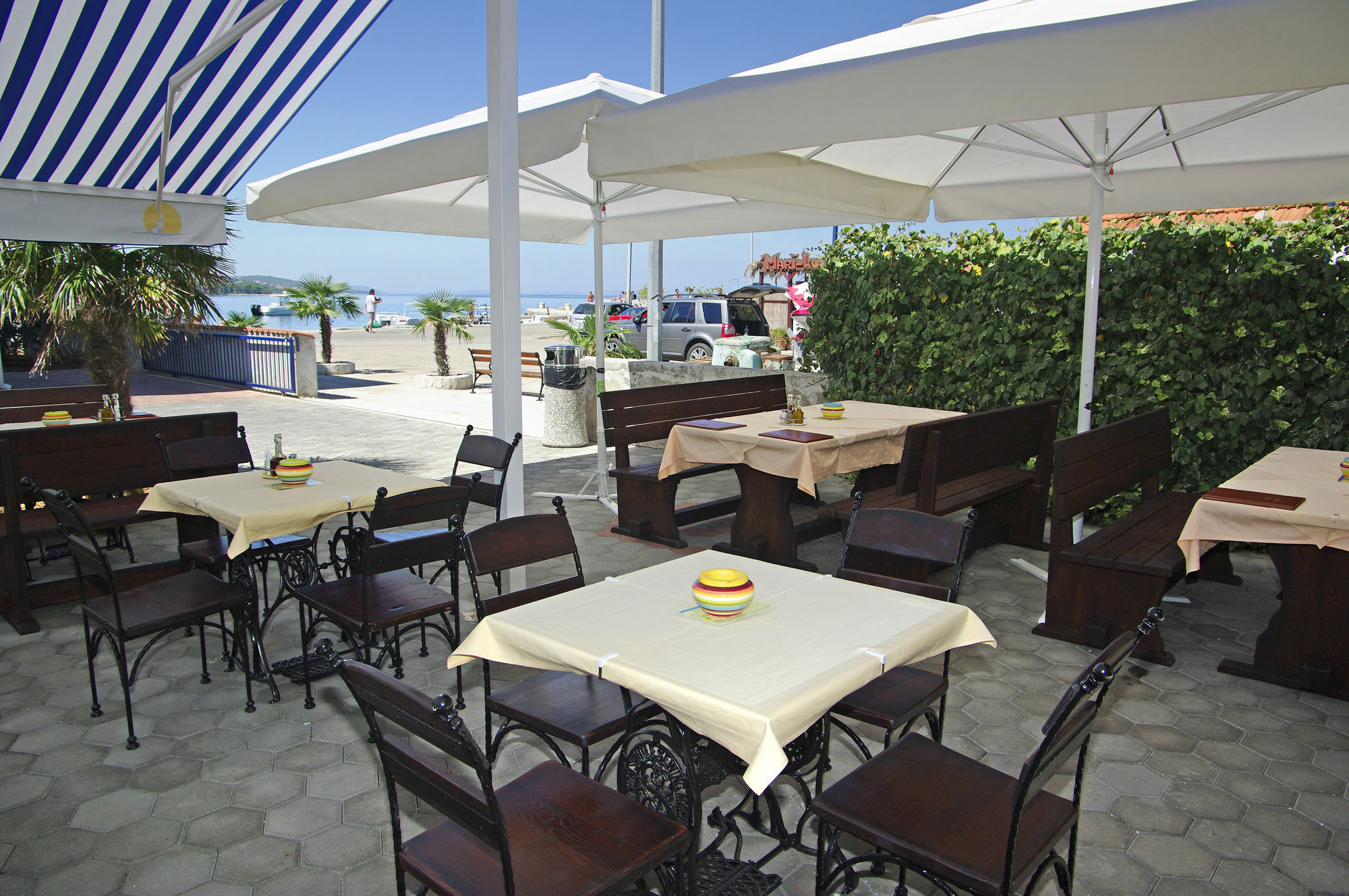 Aparthotel Marina Gromela Mirca  Exterior photo